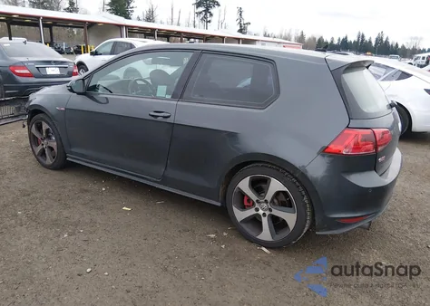 2015 Volkswagen Golf Gti 2.0T S W/Performance Package 2-Door z USA, uszkodzony, nr VIN 3VWY47AU1FM068585